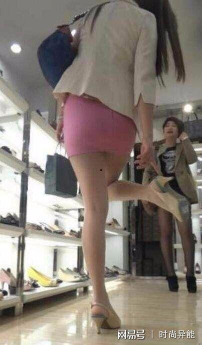 学生穿丝袜的视频大全集,学生时代时尚穿搭视频大全集